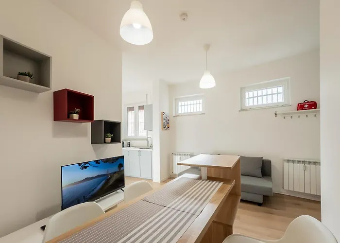 Apartment Carano Suite- Modern , Ac
