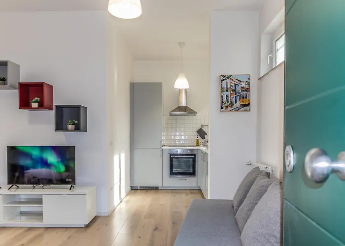 Carano Suite- Modern , Ac *