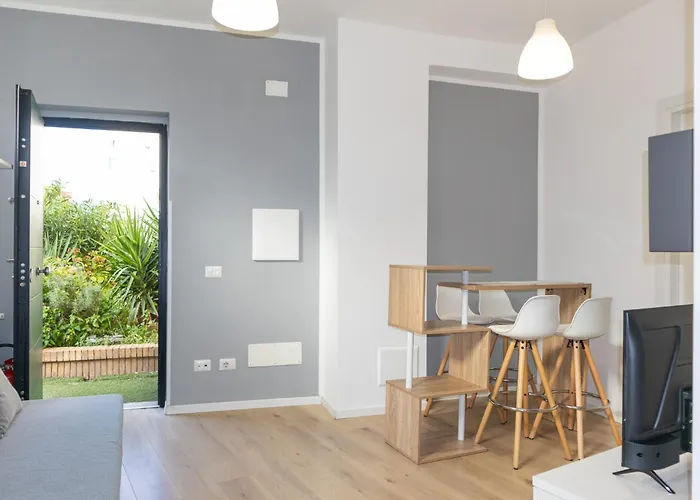 Carano Suite- Modern , Ac Apartment